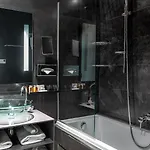 Lyric Opera Hotel 4*