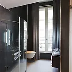 Lyric Opera Hotel