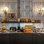 Lyric Opera Hotel