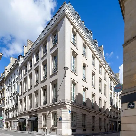 Hotel Lyric Opera 4*