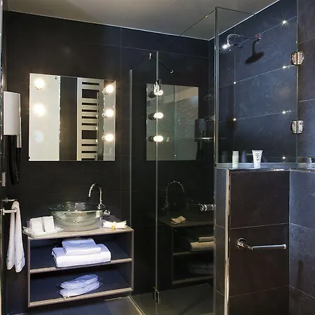Hotel Lyric Opera 4*