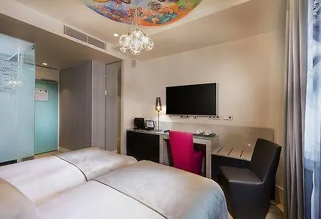 Lyric Opera Hotel Paris