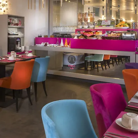 Szálloda Lyric Opera 4*