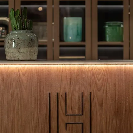 Hotel Lyric Opera 4*