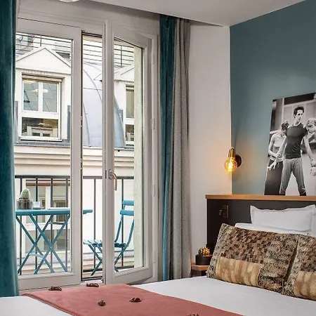 Hotel Lyric Opera 4*