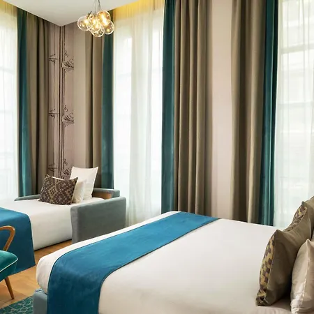 Lyric Opera ホテル