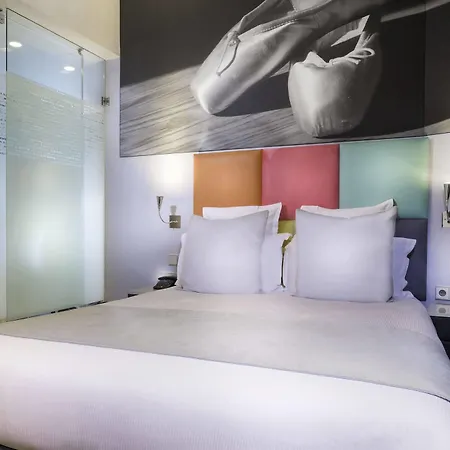 Hotel Lyric Opera 4*