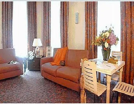 Lyric Opera Hotel Paris