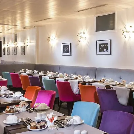 Lyric Opera Hotel