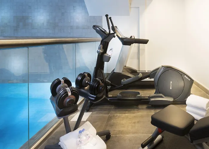 Lyric Opera Hotel 4*