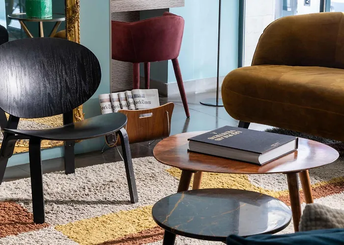 Lyric Opera 4* Paris